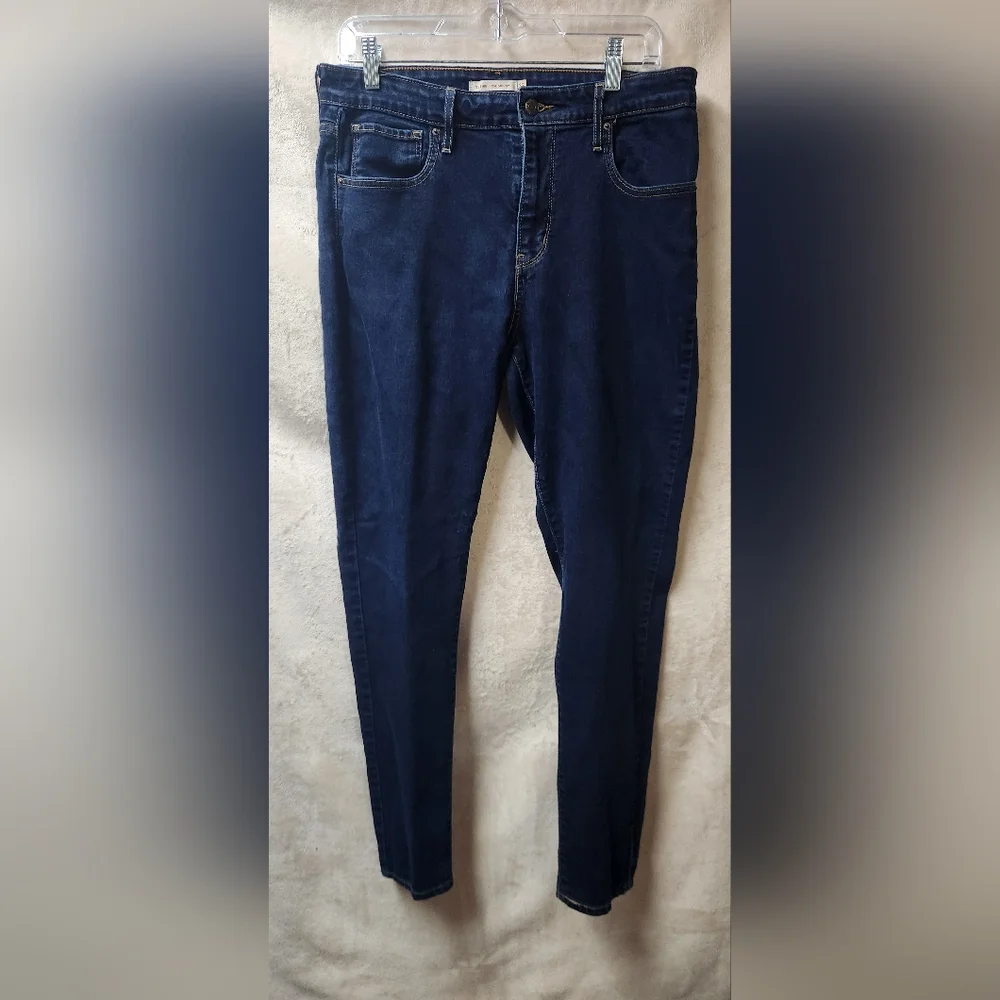 Blue Levi 721 High Rise Skinny Jeans Women Size 32 with Sleek Fit - Picture 2 of 6
